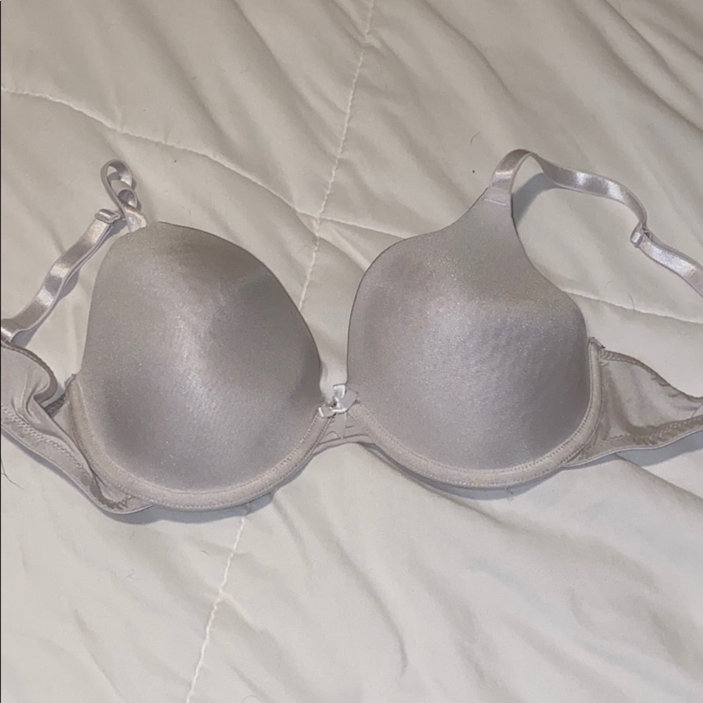 WHITE 34D BRA